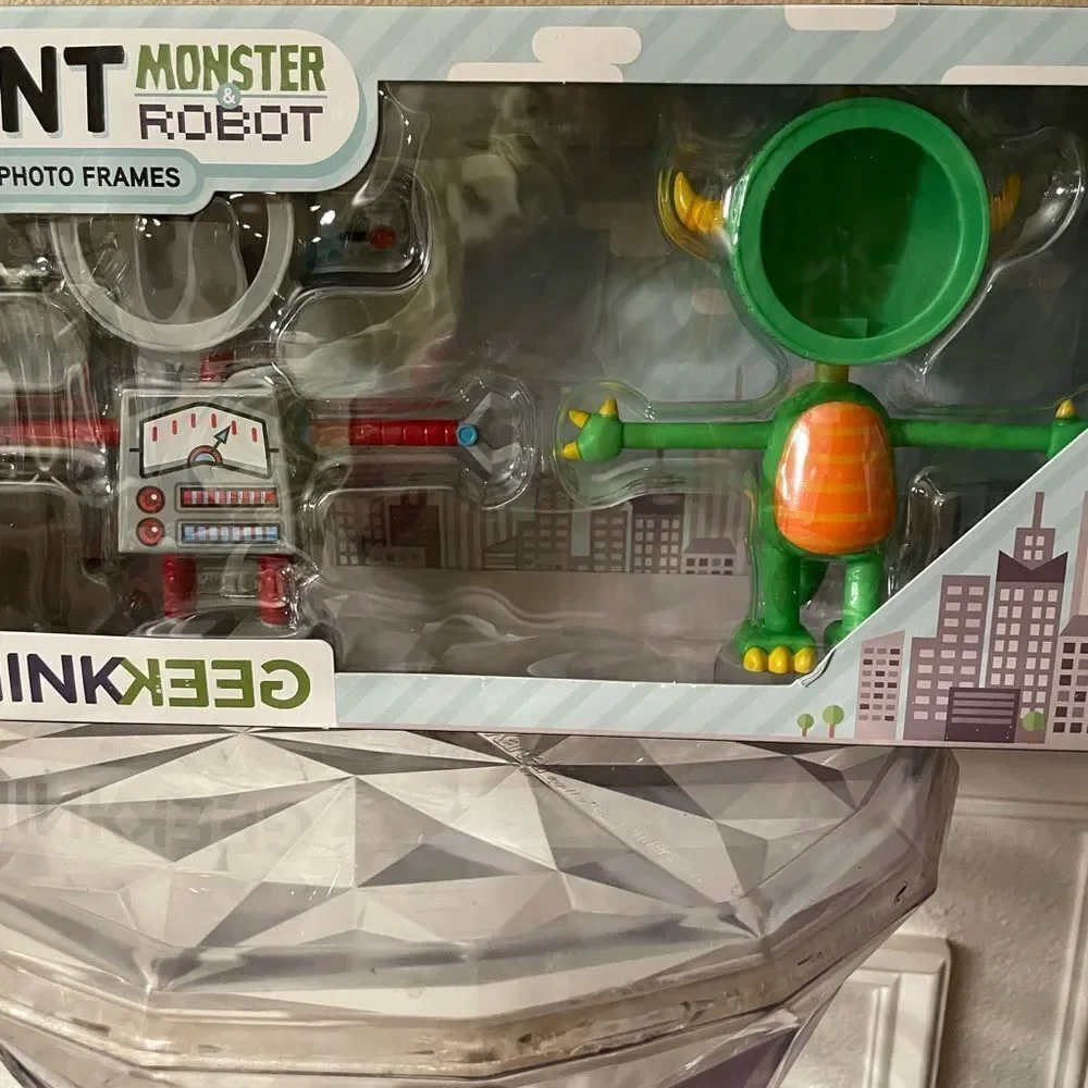 Think Geek Robot Monster Giant Picture Frames FUN!